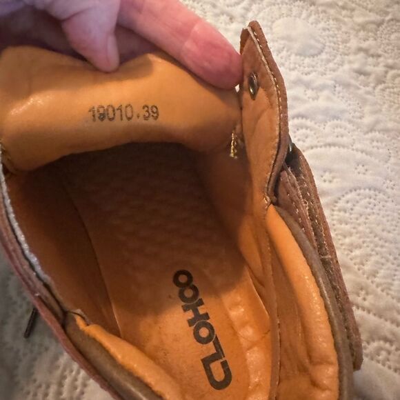 Clohoo size 39/8 brown ankle high boots - Picture 4 of 11